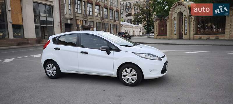 Хэтчбек Ford Fiesta 2012 в Харькове