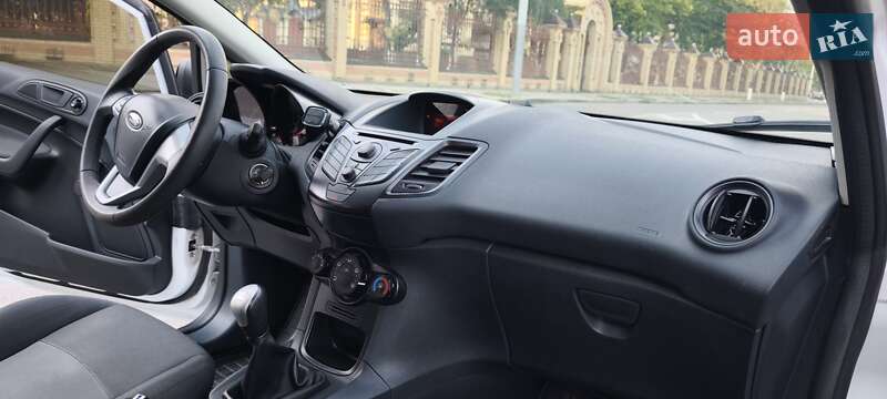 Хэтчбек Ford Fiesta 2012 в Харькове
