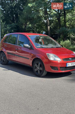 Хэтчбек Ford Fiesta 2006 в Вышгороде
