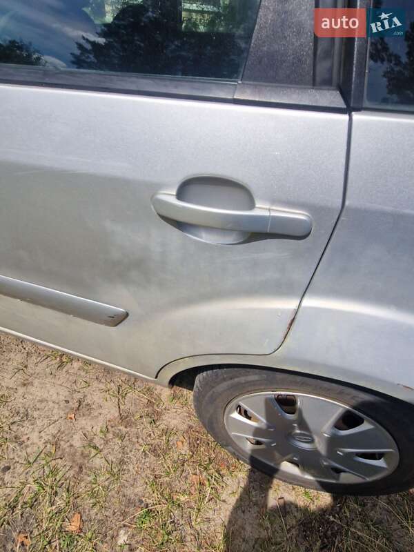 Хэтчбек Ford Fiesta 2007 в Луцке