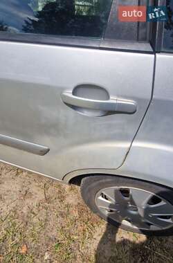 Хетчбек Ford Fiesta 2007 в 