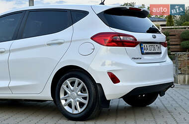 Хэтчбек Ford Fiesta 2018 в 