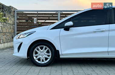 Хэтчбек Ford Fiesta 2018 в 