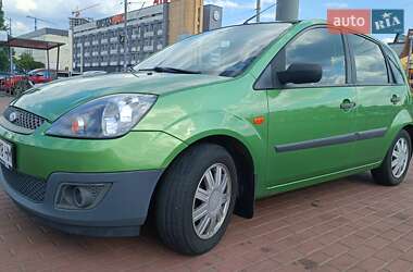 Хэтчбек Ford Fiesta 2008 в 