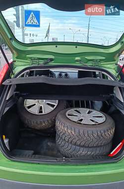 Хэтчбек Ford Fiesta 2008 в 