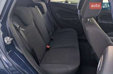 Хэтчбек Ford Fiesta 2013 в 