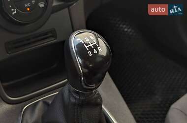 Хэтчбек Ford Fiesta 2013 в 