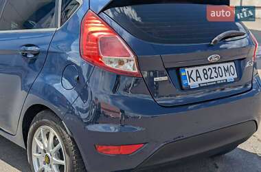 Хэтчбек Ford Fiesta 2013 в 