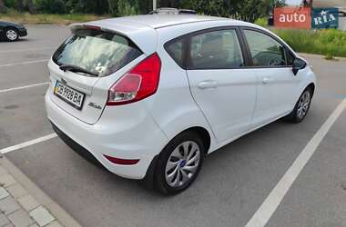 Хэтчбек Ford Fiesta 2013 в 