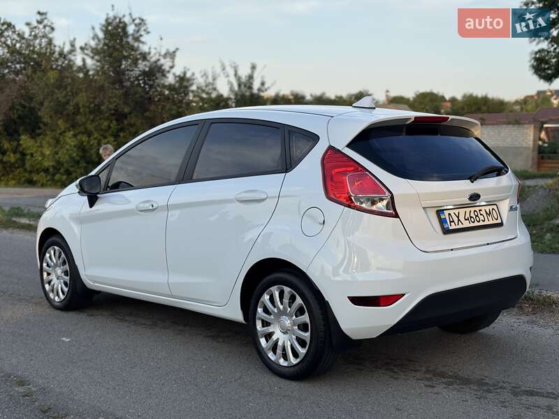 Хэтчбек Ford Fiesta 2016 в Харькове