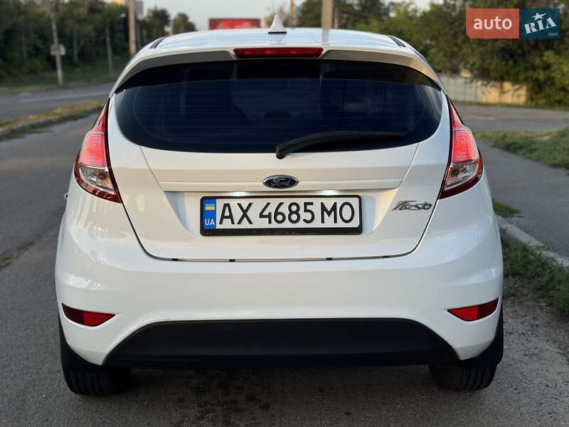 Хэтчбек Ford Fiesta 2016 в Харькове
