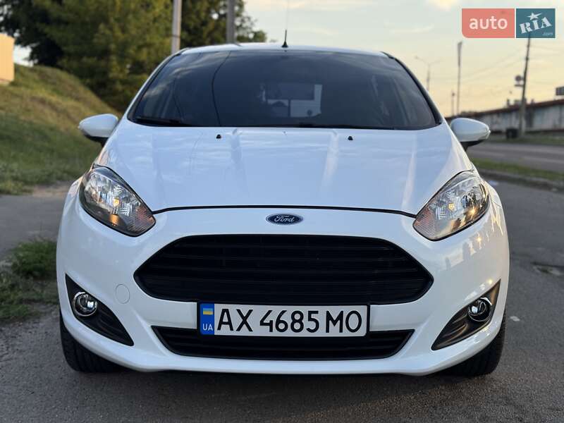 Хэтчбек Ford Fiesta 2016 в Харькове