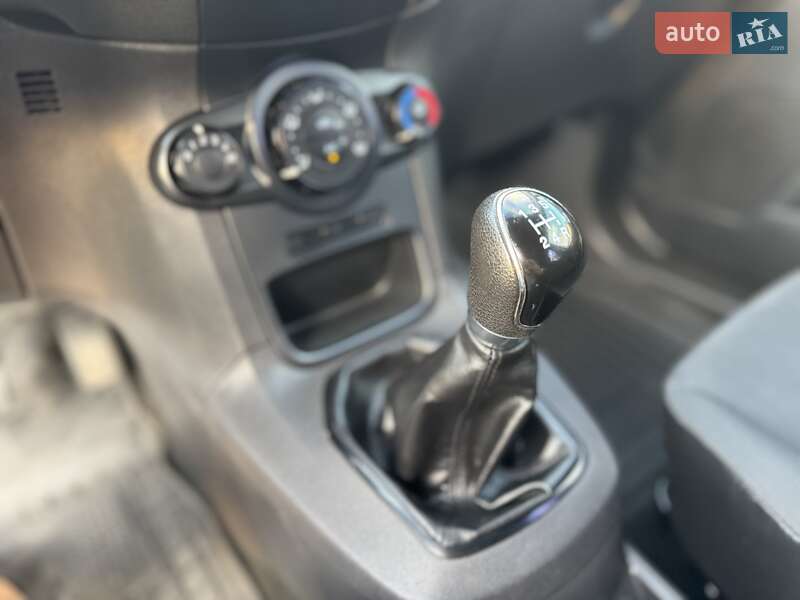 Хэтчбек Ford Fiesta 2016 в Харькове