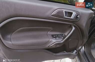 Седан Ford Fiesta 2014 в 
