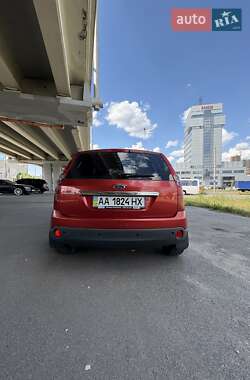 Хэтчбек Ford Fiesta 2008 в 