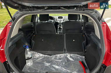 Хэтчбек Ford Fiesta 2011 в 