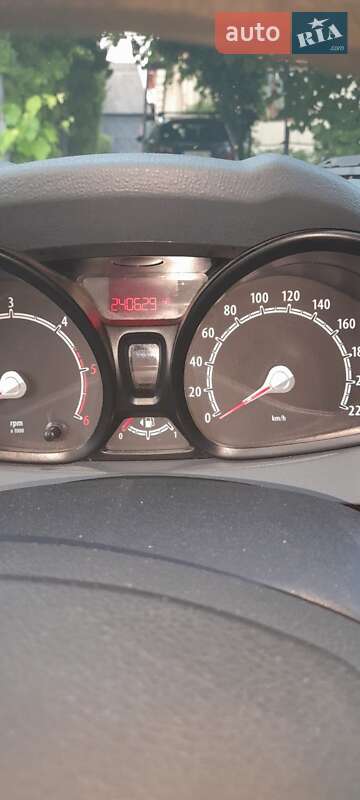 Хэтчбек Ford Fiesta 2010 в Луцке фото 8 Хэтчбек Ford Fiesta 2010 в Луцке