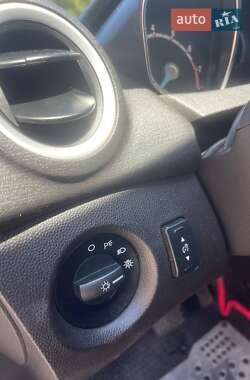 Седан Ford Fiesta 2014 в Одессе