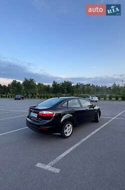 Седан Ford Fiesta 2017 в 