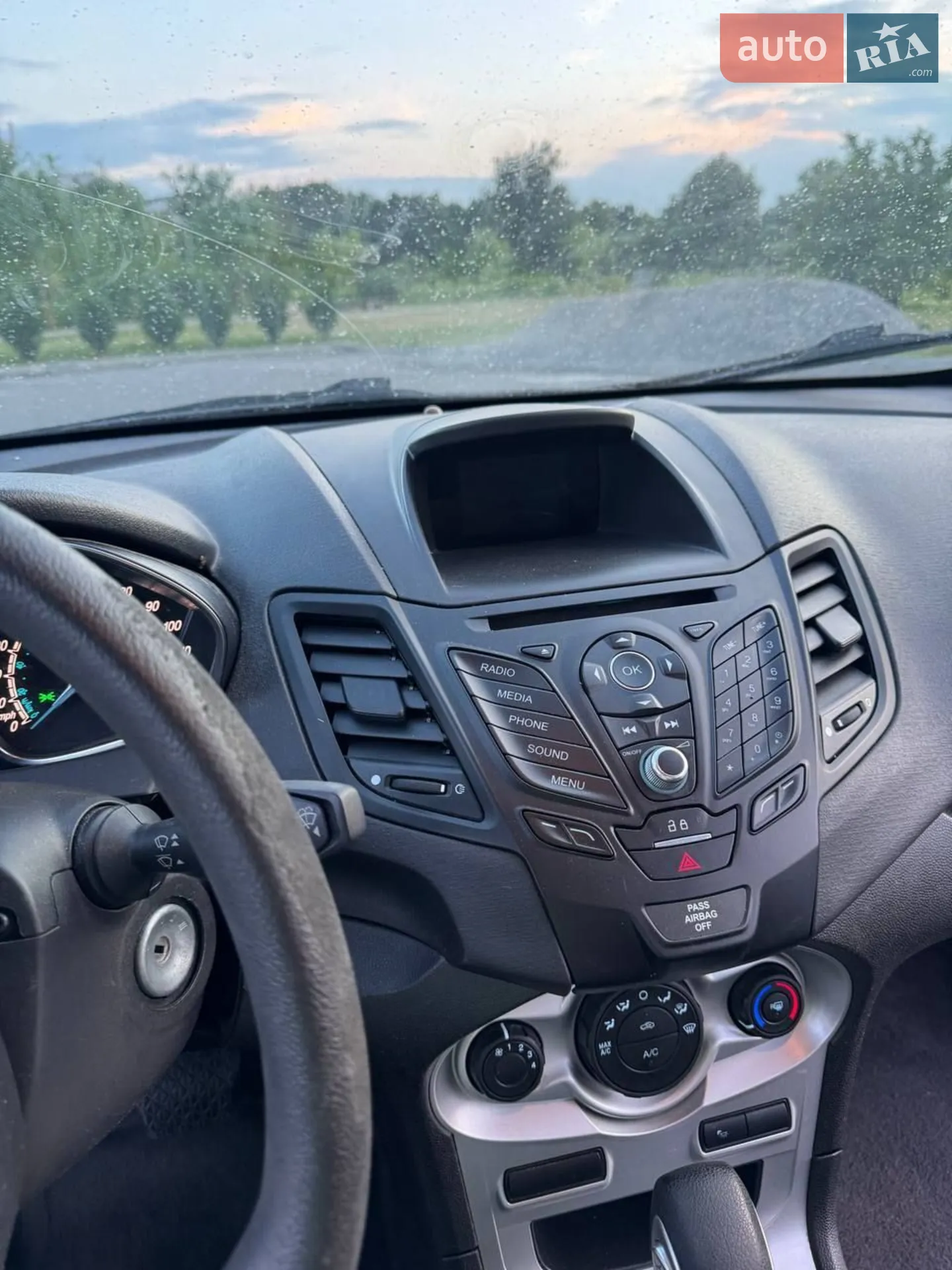 2017 Ford Fiesta - мініатюра 34