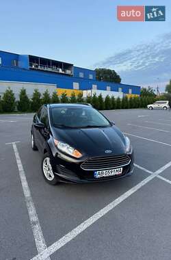 Седан Ford Fiesta 2017 в 