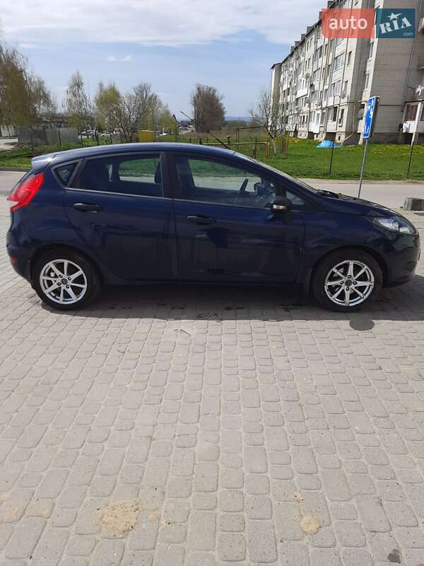 Хэтчбек Ford Fiesta 2012 в Самборе