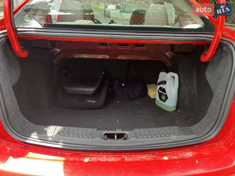 Седан Ford Fiesta 2012 в Львове