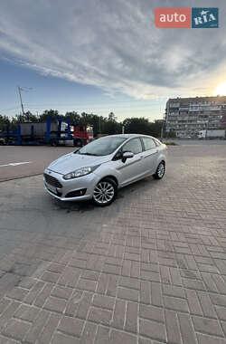 Седан Ford Fiesta 2014 в Киеве