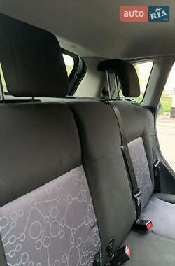 Хэтчбек Ford Fiesta 2007 в 
