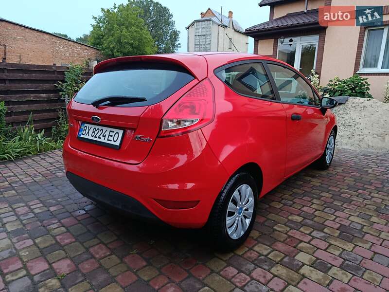 Хэтчбек Ford Fiesta 2010 в Хмельницком