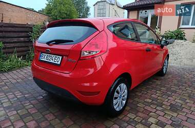 Хэтчбек Ford Fiesta 2010 в 