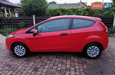 Хэтчбек Ford Fiesta 2010 в 