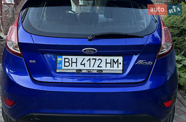 Хэтчбек Ford Fiesta 2013 в 