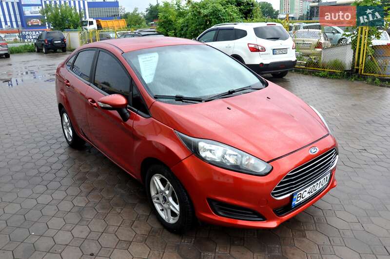 Седан Ford Fiesta 2018 в Львові