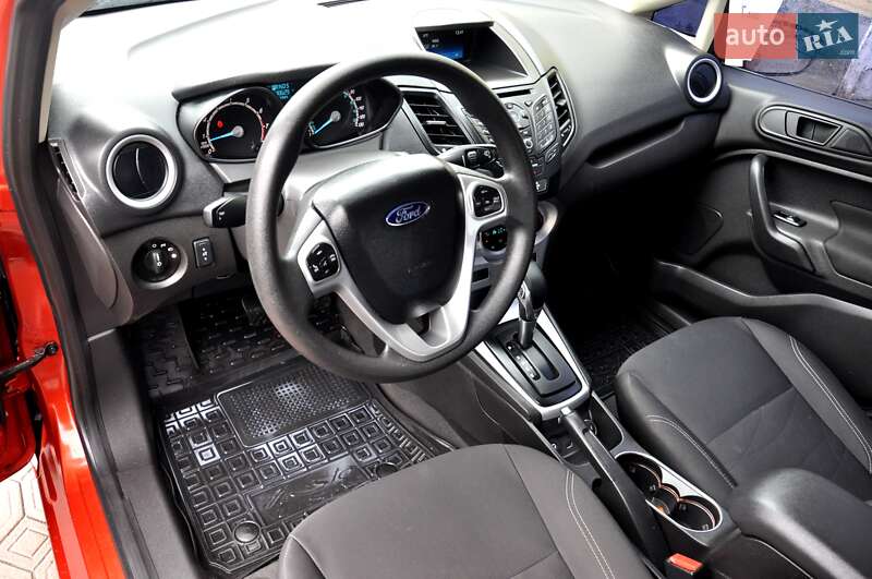 Седан Ford Fiesta 2018 в Львові