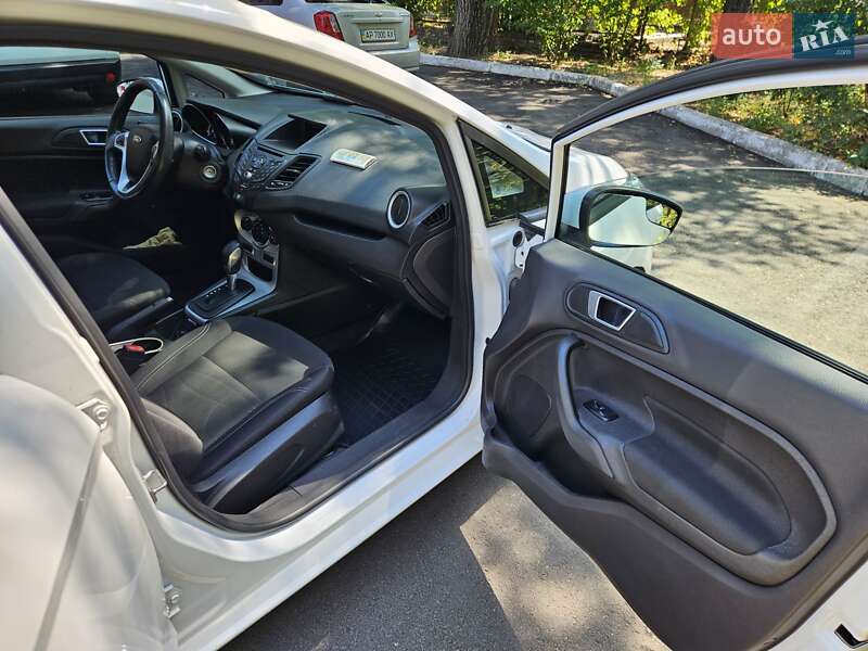 Седан Ford Fiesta 2016 в Запорожье