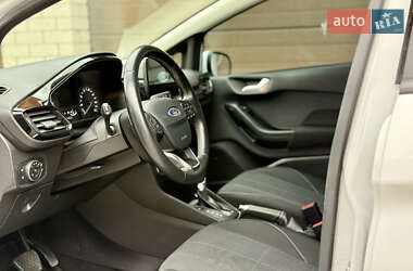 Хэтчбек Ford Fiesta 2019 в 