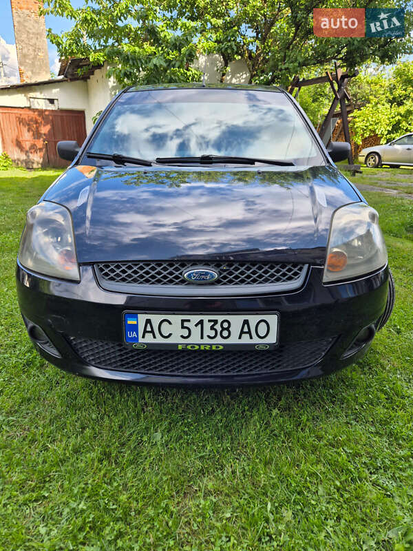 Хетчбек Ford Fiesta 2007 в Любомлі