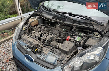Хэтчбек Ford Fiesta 2008 в 