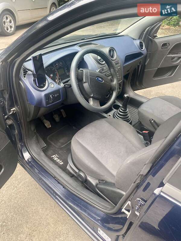 Хетчбек Ford Fiesta 2006 в Києві