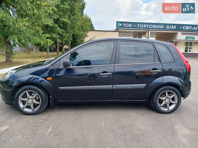 Хэтчбек Ford Fiesta 2006 в Киеве