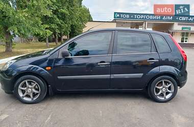 Хэтчбек Ford Fiesta 2006 в 