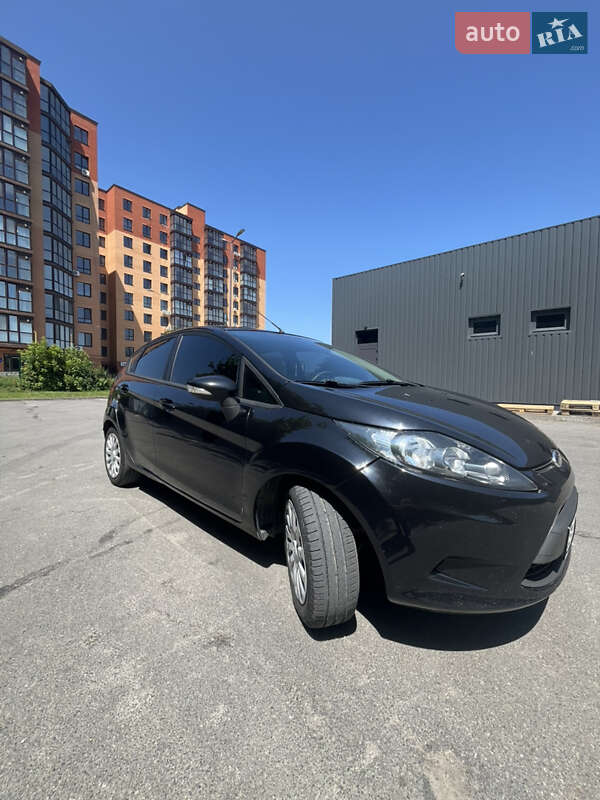 Хэтчбек Ford Fiesta 2009 в Каменец-Подольском