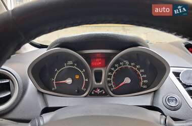 Седан Ford Fiesta 2011 в 