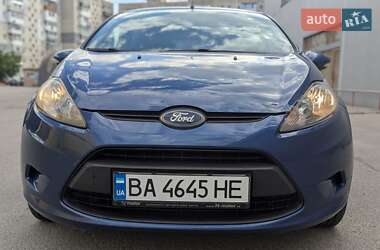 Хетчбек Ford Fiesta 2010 в 