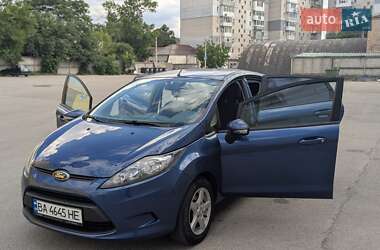 Хетчбек Ford Fiesta 2010 в 