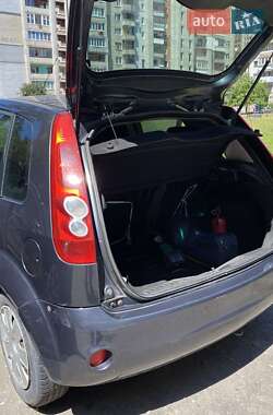 Хэтчбек Ford Fiesta 2007 в 