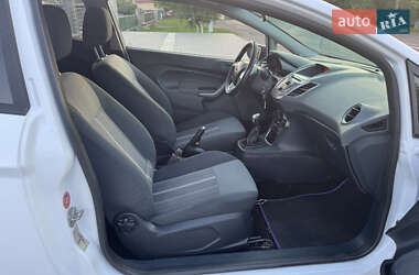 Хэтчбек Ford Fiesta 2009 в 