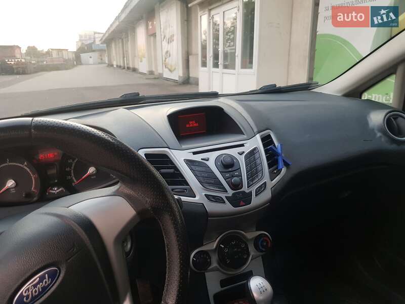 Хетчбек Ford Fiesta 2011 в Львові фото 3 Хетчбек Ford Fiesta 2011 в Львові