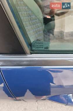 Хэтчбек Ford Fiesta 2011 в 